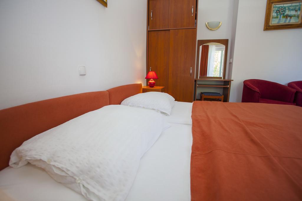 Apartments Ankora Tučepi Exterior foto